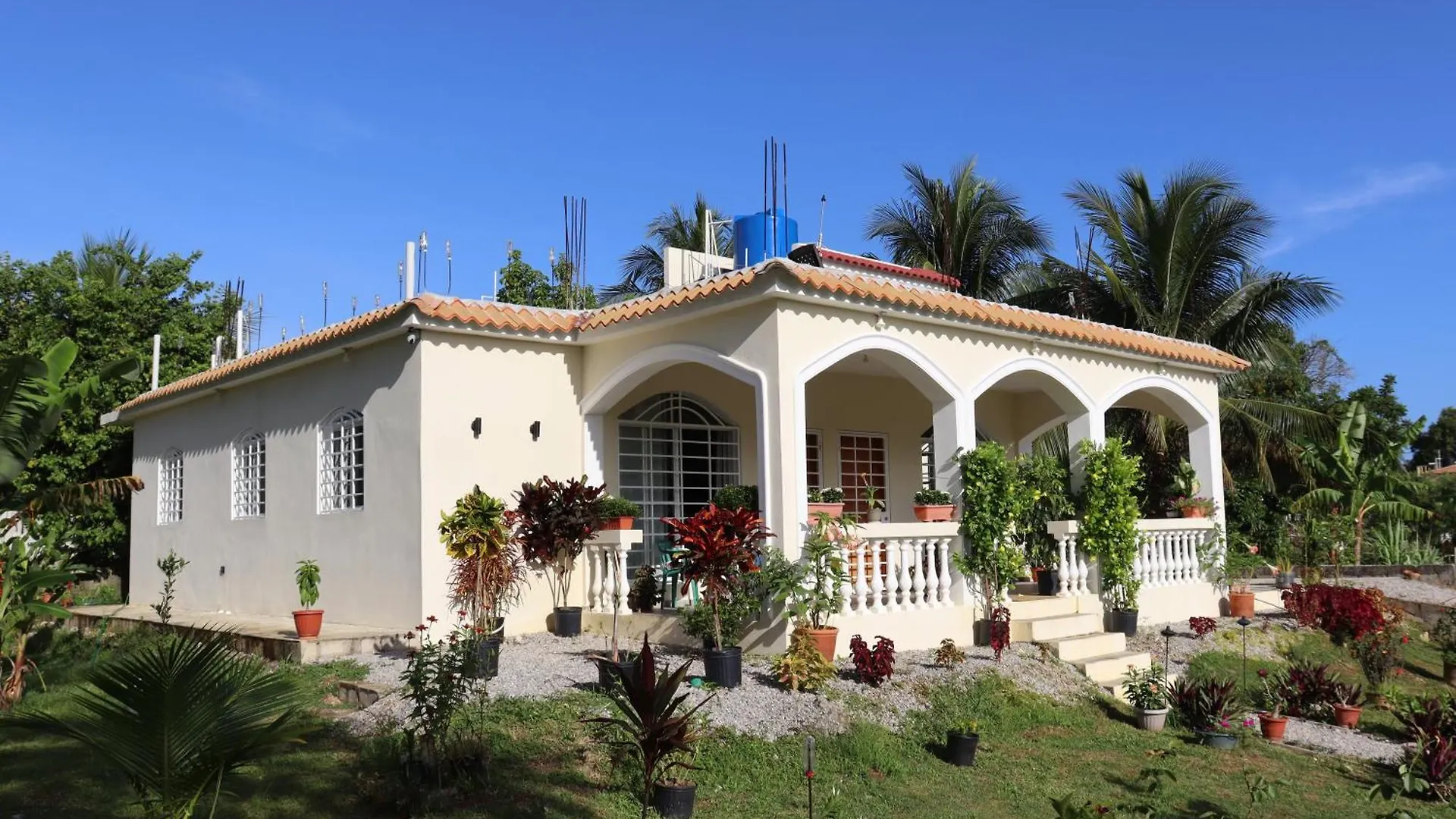 Casamia Rd B&B Río San Juan